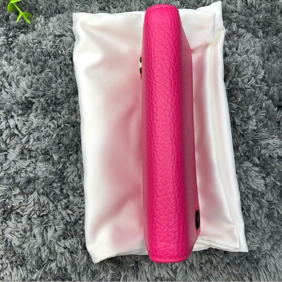 Gucci GG Marmont bifold Wallet Case iPhone 7/8 Case with interior card P… - Picture 4 of 15